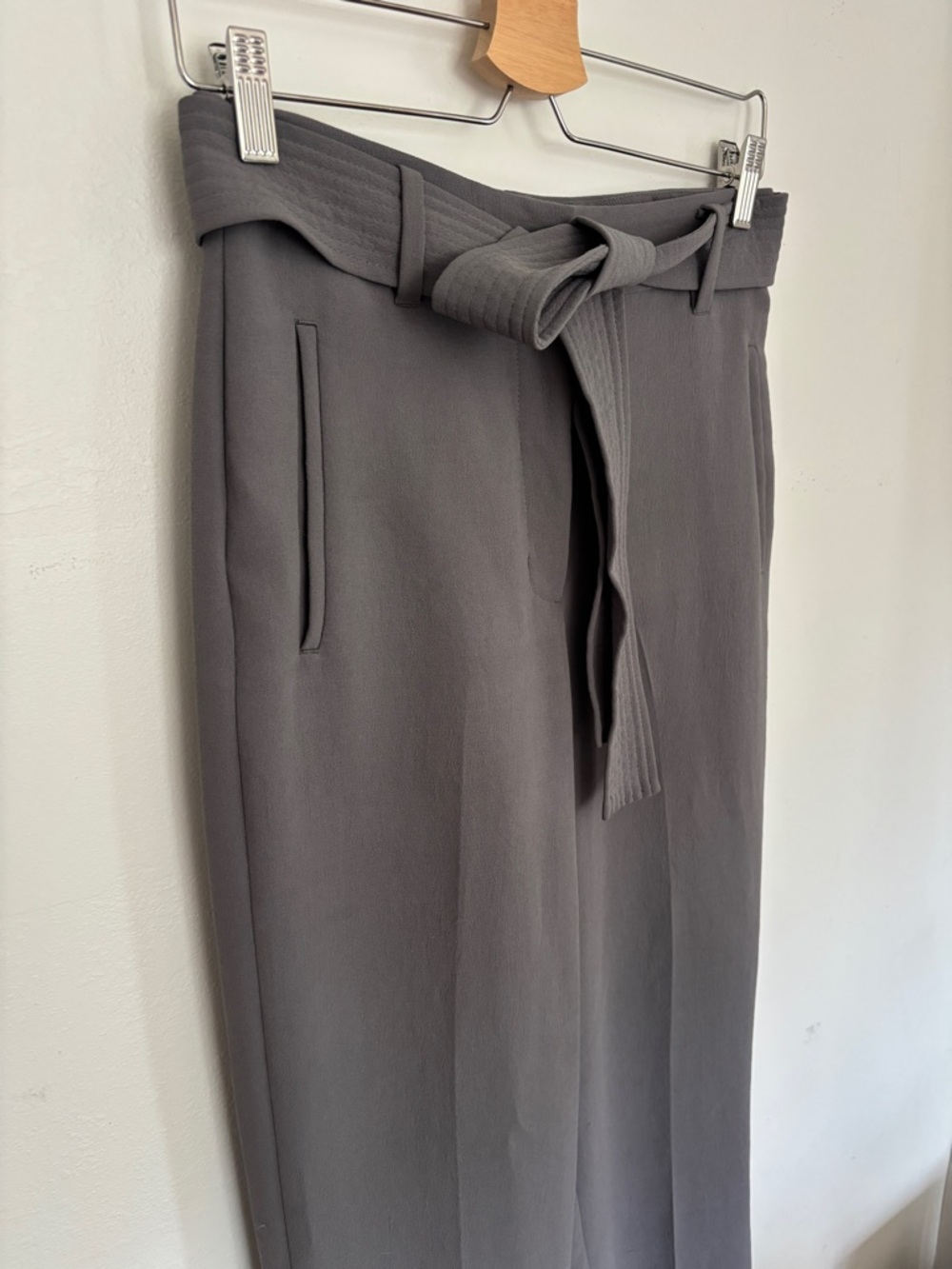 Aritzia Jallade Tie-Waist Trousers - Charcoal Gray - Picture 4 of 6
